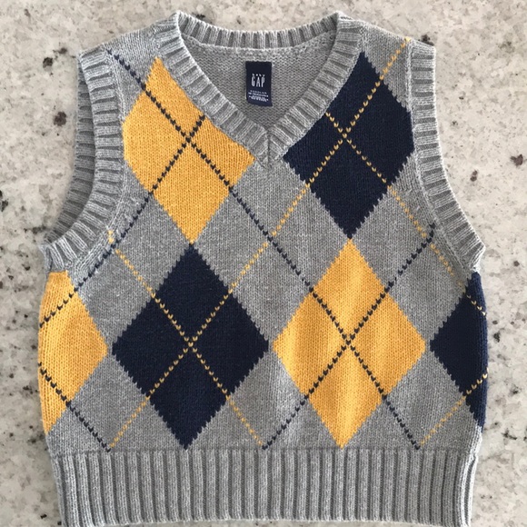 gap sweater vest